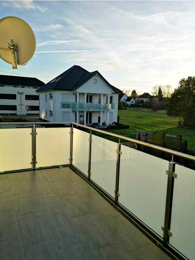 Modern Wohnen I Parkplatz I Wlan I Netflix I Balkon I 6 Schlafplaetze Bad Oeynhausen Exterior foto