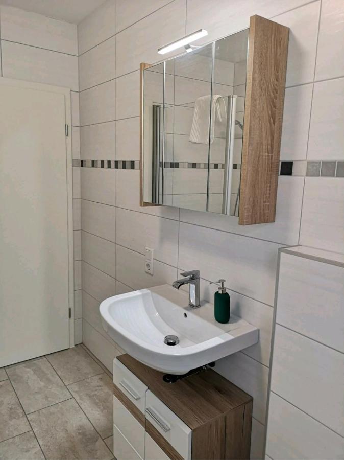 Modern Wohnen I Parkplatz I Wlan I Netflix I Balkon I 6 Schlafplaetze Bad Oeynhausen Exterior foto